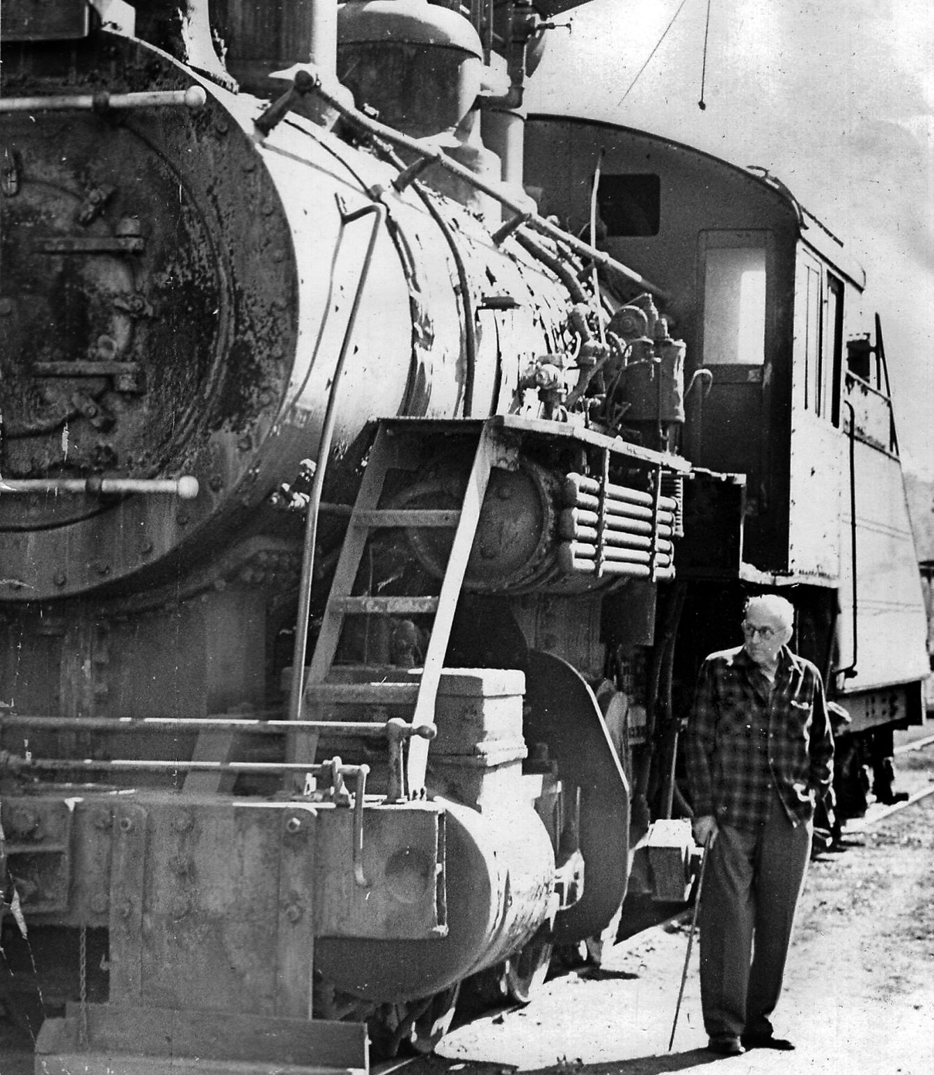 1963-09-27 Ready to be pulled